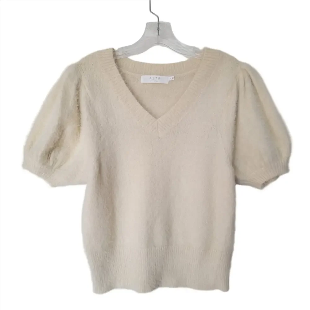 ASTR Prepy Fisherman Fuzzy Puff Sleeves Cream Top Size Large